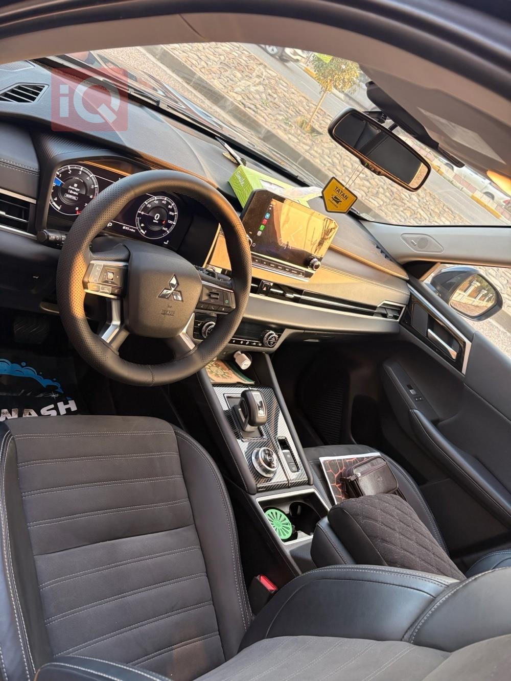 ميتسوبيشي اوتلاندر